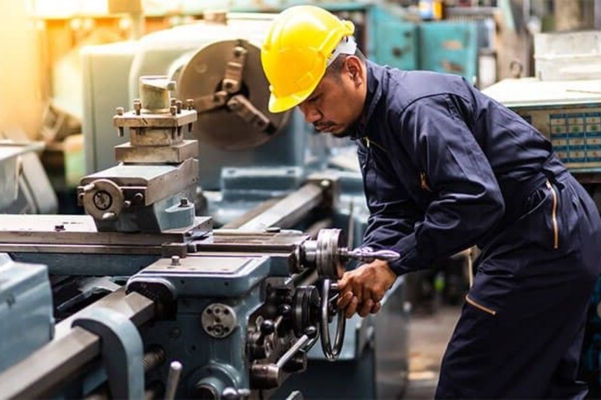 machinery repair services